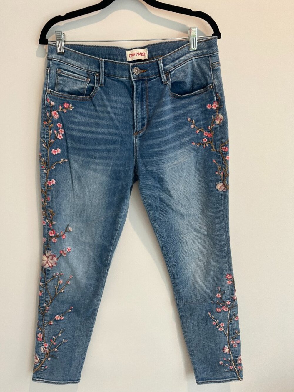 Driftwood Jackie Embroidered Skinny Jeans Size 31 Floral Boho VGUC